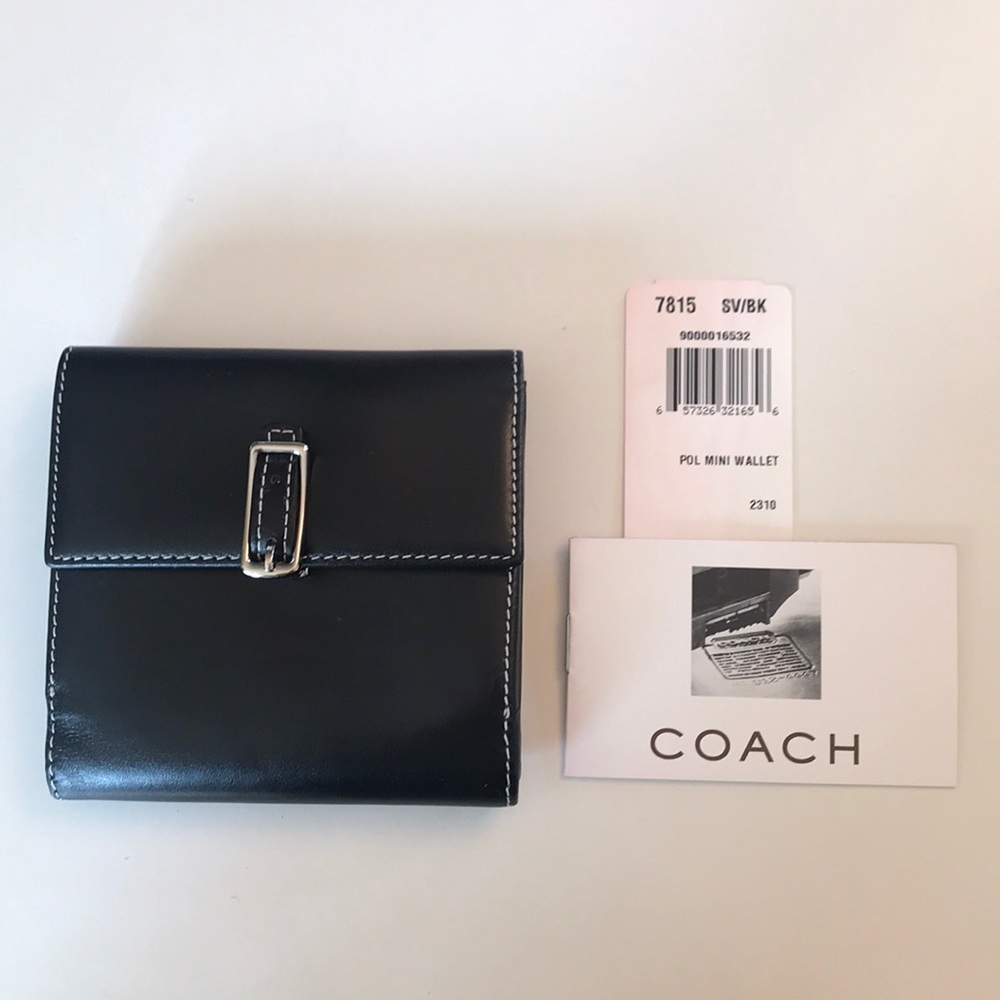 Brand new COACH leather wallet